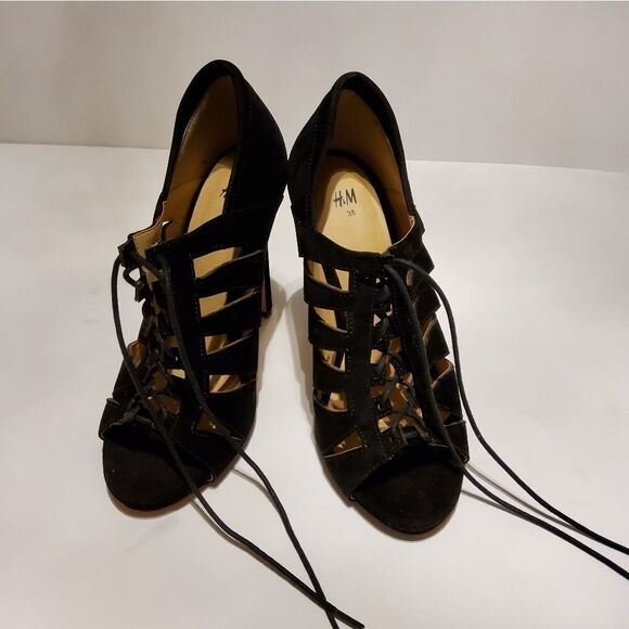 WOMEN'S H&M LACE-UP CLOSURE SHOES - Picture 2 of 16
